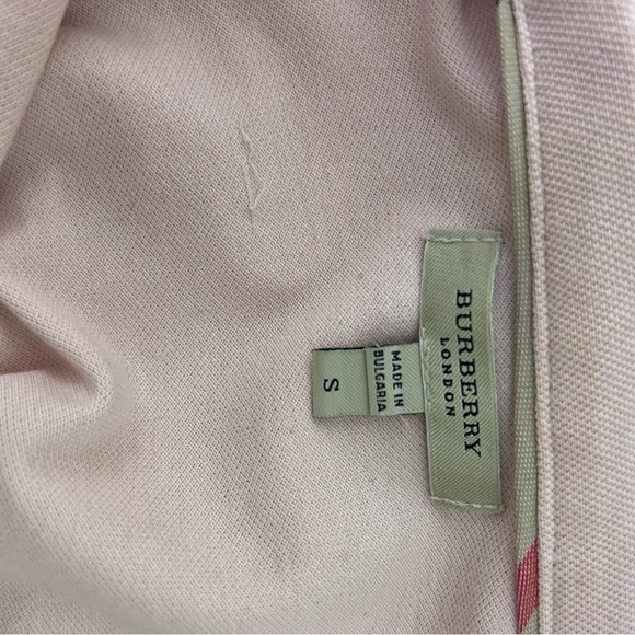 Burberry pink ruffle collar button up tshirt baby pink ! Stunning Burberry - Picture 9 of 12